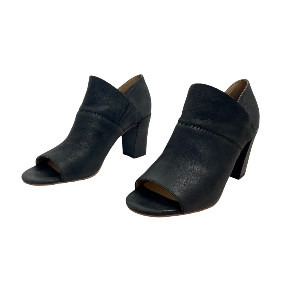 Me Too Women's Adam Tucker Black Leather McKenna Heel Sandal Bootie Size 6.5 - Picture 2 of 14